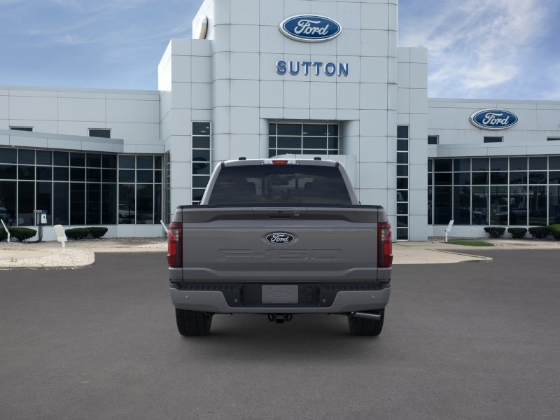 New 2026 Carbonized Gray Metallic Ford XLT image 32