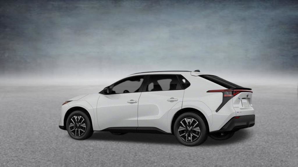 New 2026 Wind Chill Pearl <sup>1</sup> Toyota  XLE image 22