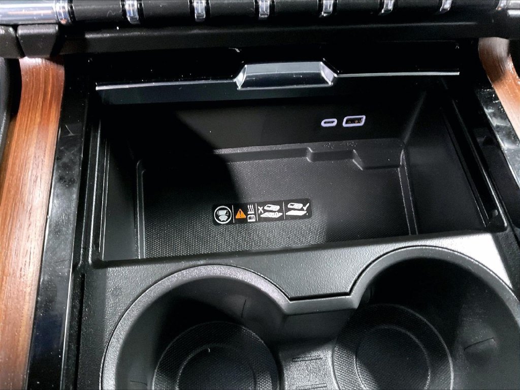 Used 2025 Black GMC Denali image 26