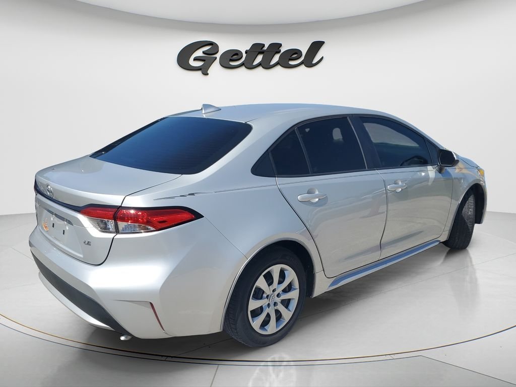 Used 2021 Silver Toyota LE image 3