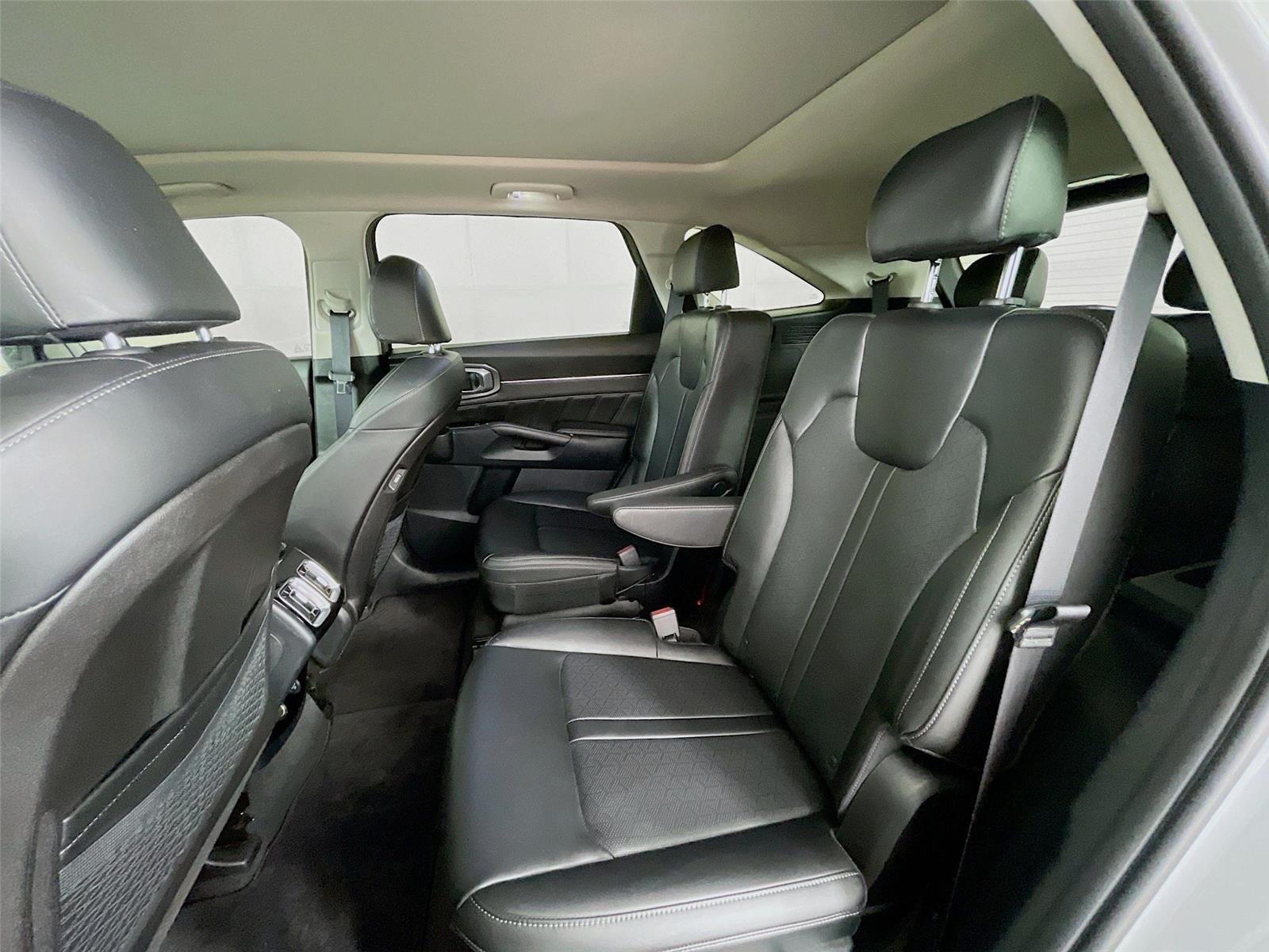 Used 2023 Gray Kia SX image 27