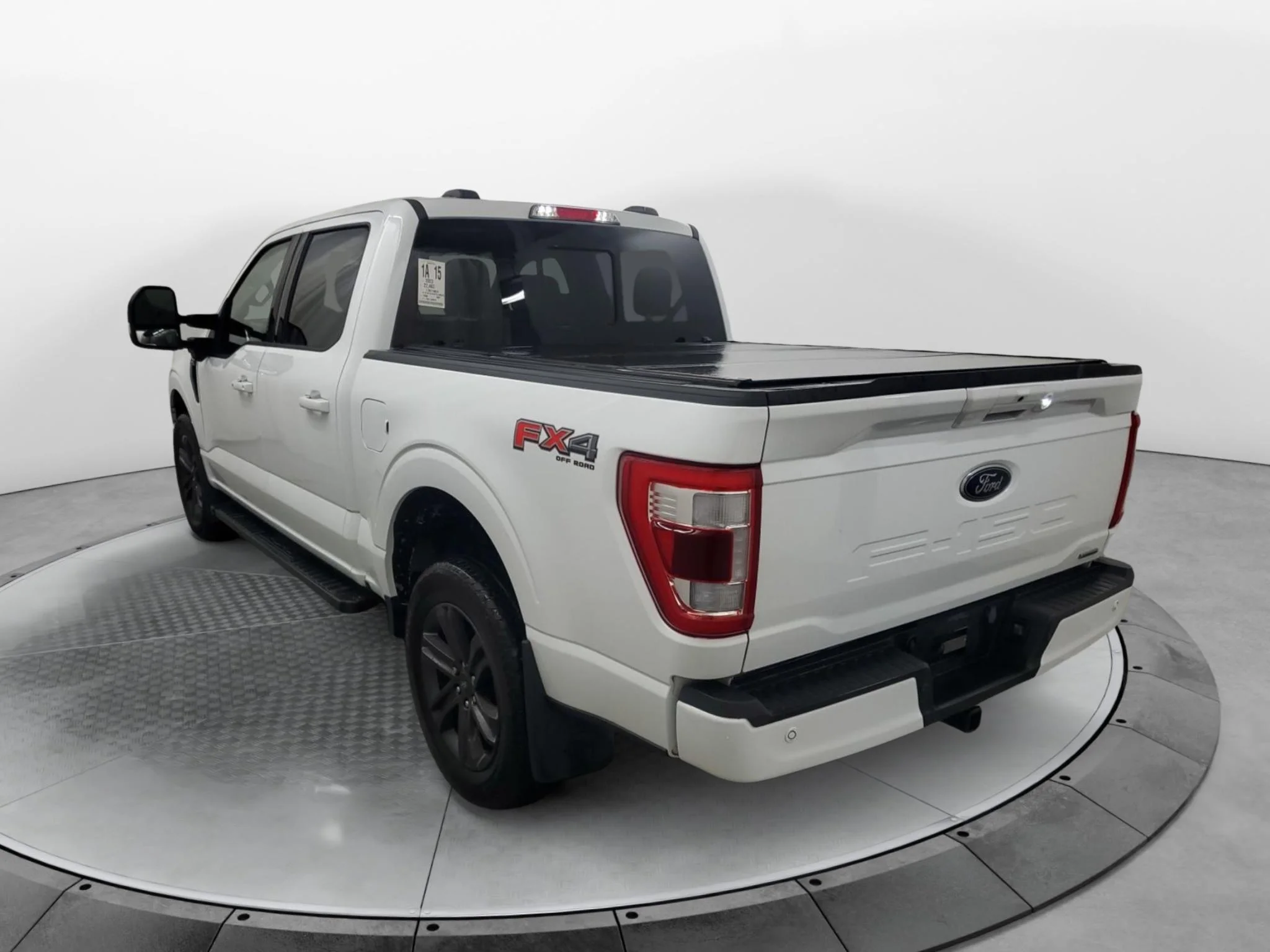 Certified Used 2023 Oxford White Ford LARIAT image 3