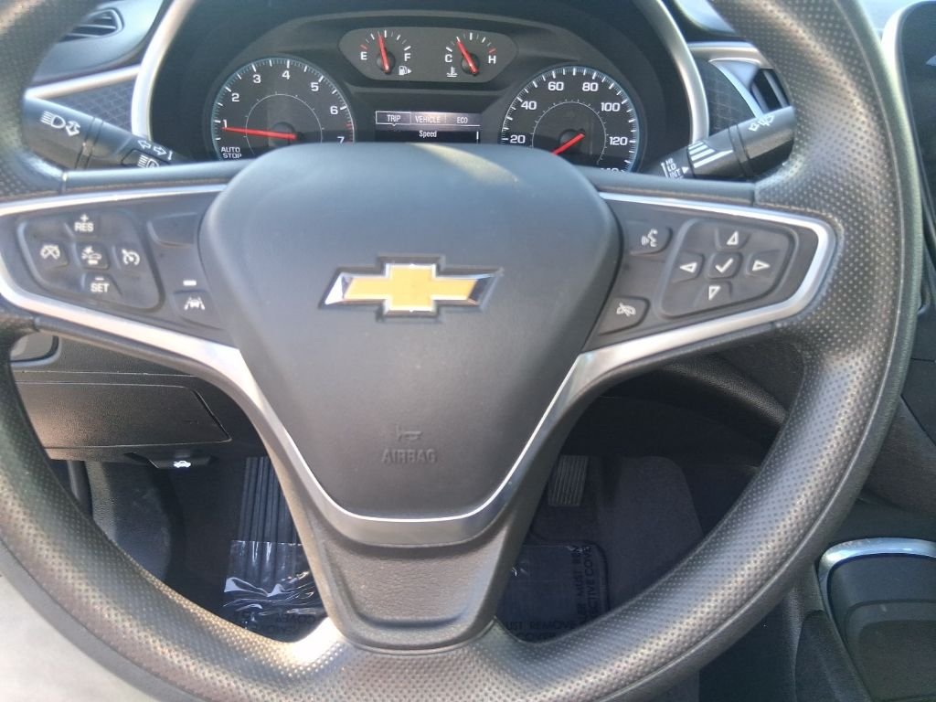 Used 2023 Gray Chevrolet LT image 20