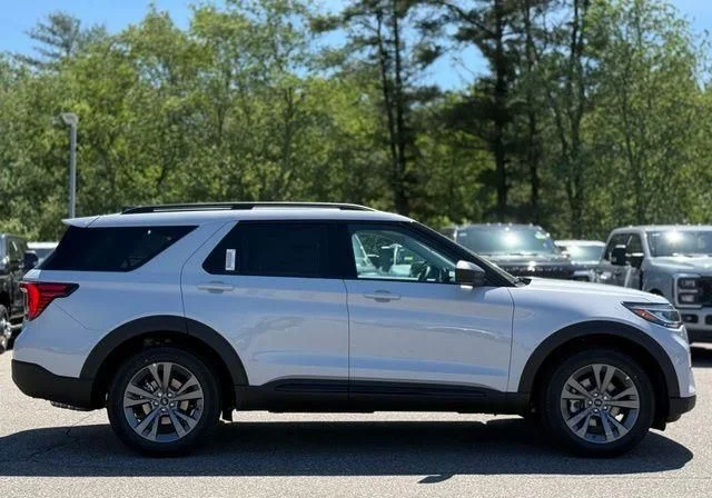 New 2026 White Ford Active image 3