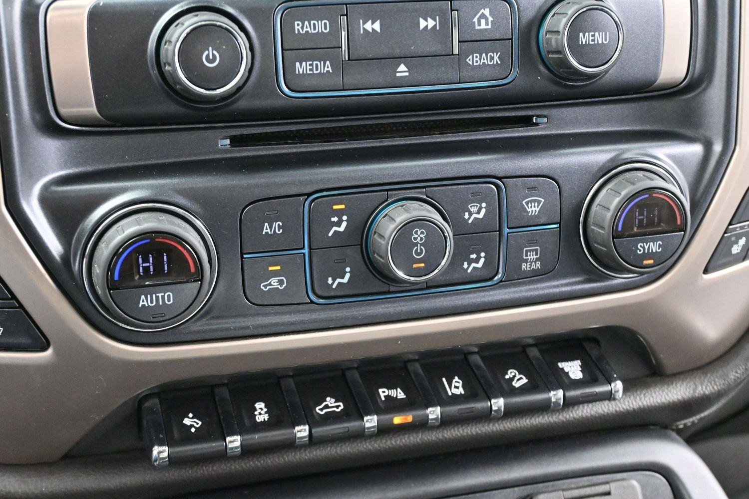 Used 2019 Summit White GMC Denali image 22