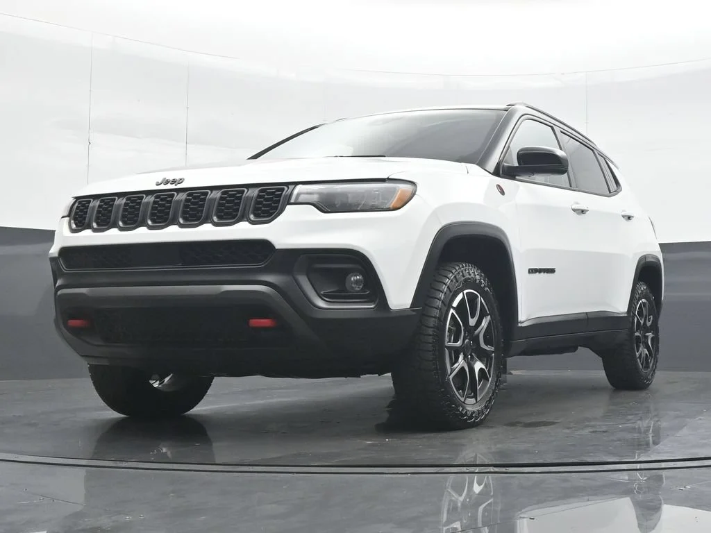 Used 2026 White Jeep Trailhawk image 29