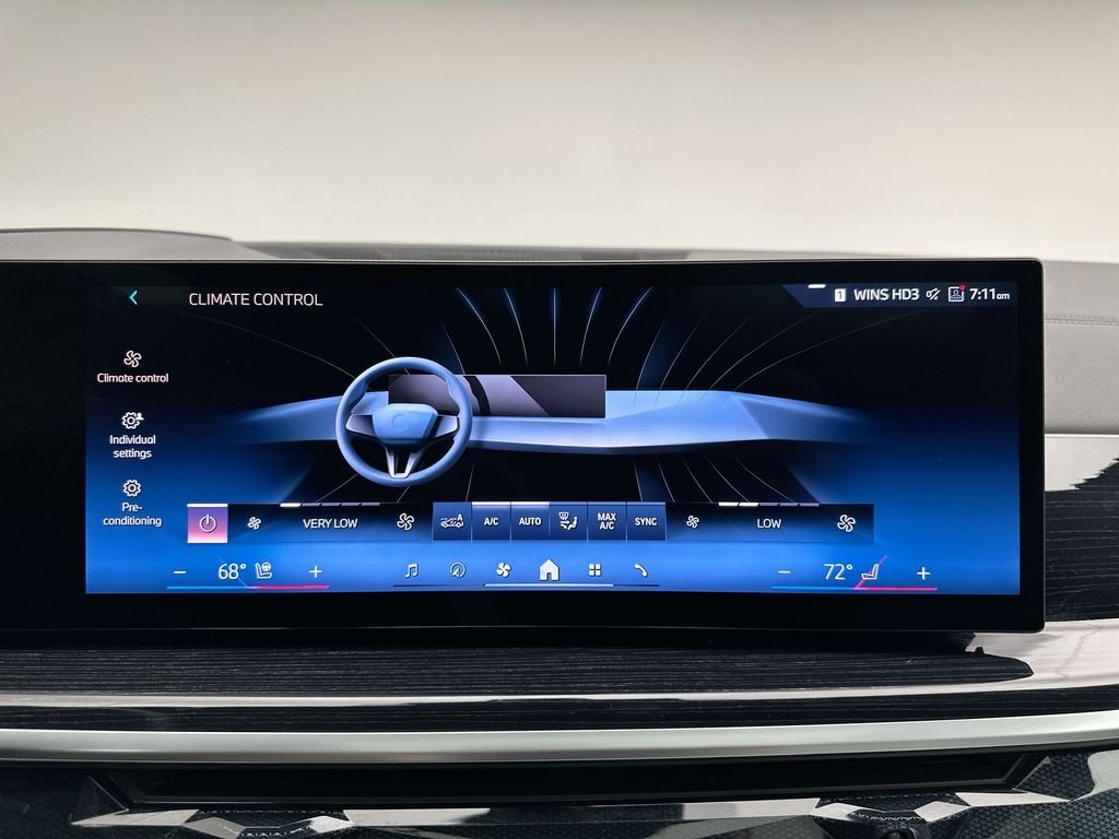 Used 2025 Blue BMW xDrive40i image 25