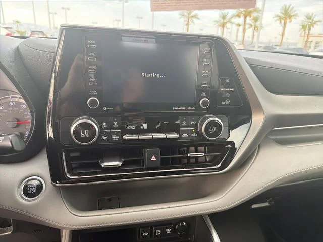 Used 2021 Silver Toyota LE image 19