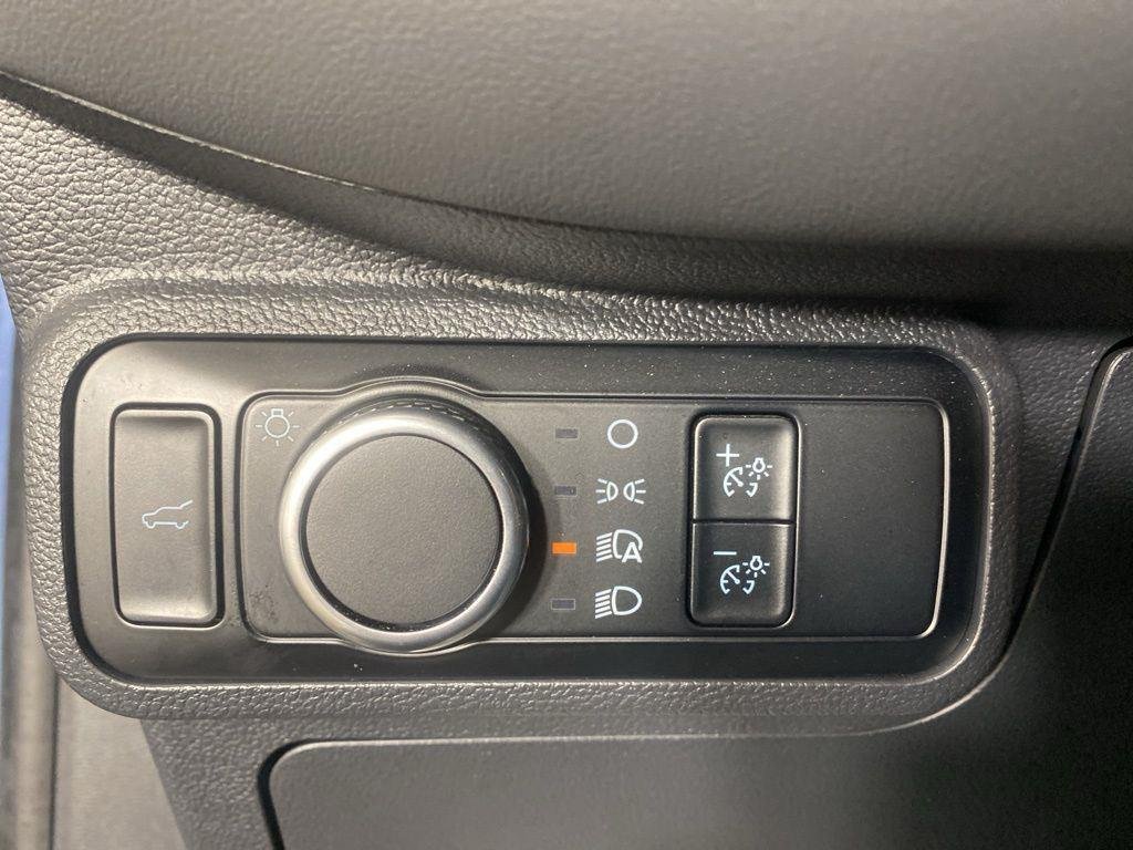 Used 2025 Vapor Blue Ford Active image 11