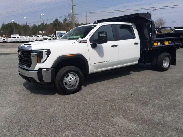 2025 GMC Sierra 3500HD Pro - Photo 15