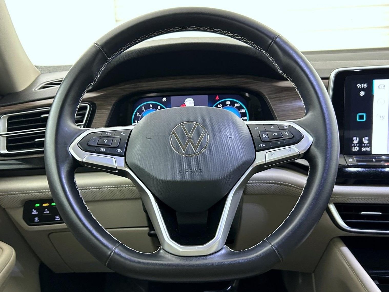 Used 2024 Blue Volkswagen 2.0T SEL image 11