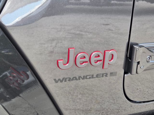 New 2026 Granite Crystal Metallic Clearcoat Jeep Rubicon image 9