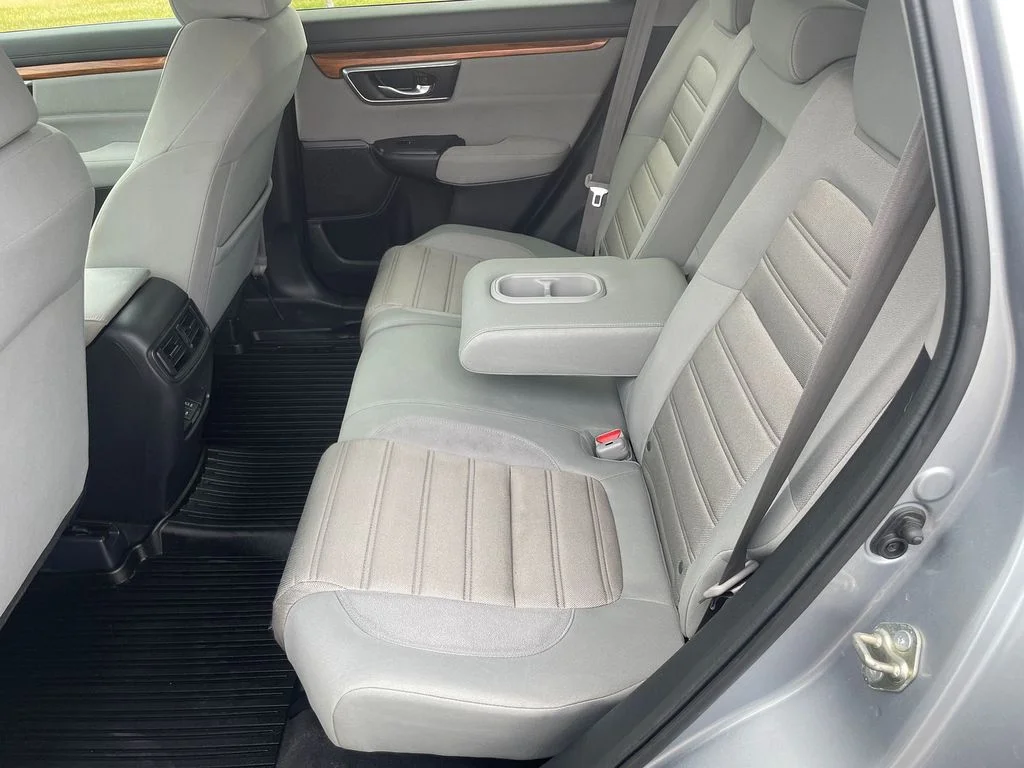 Used 2017 Lunar Silver Metallic Honda EX image 10