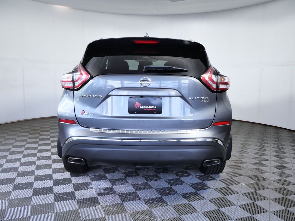 Used 2018 Gray Nissan Platinum image 5