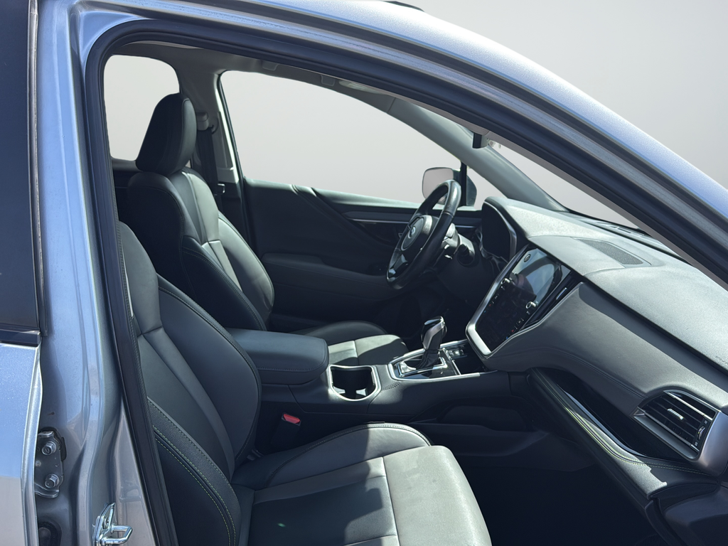 Used 2025 Silver Subaru Onyx Edition image 15