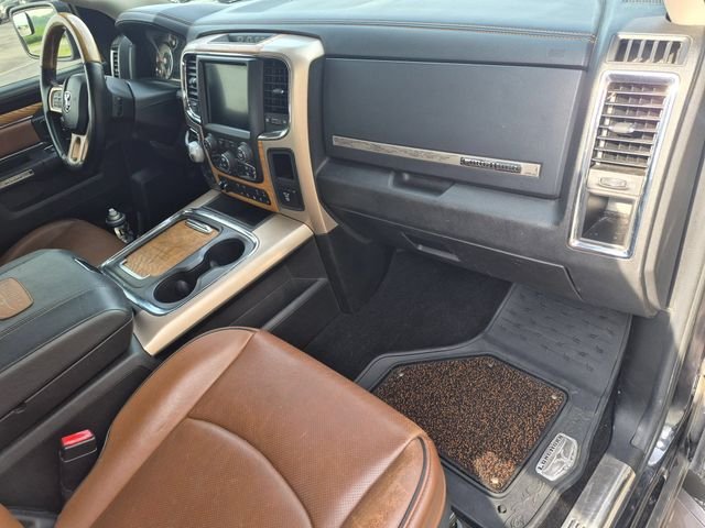Used 2018 Brilliant Black Crystal Pearlcoat Ram Laramie Longhorn image 22