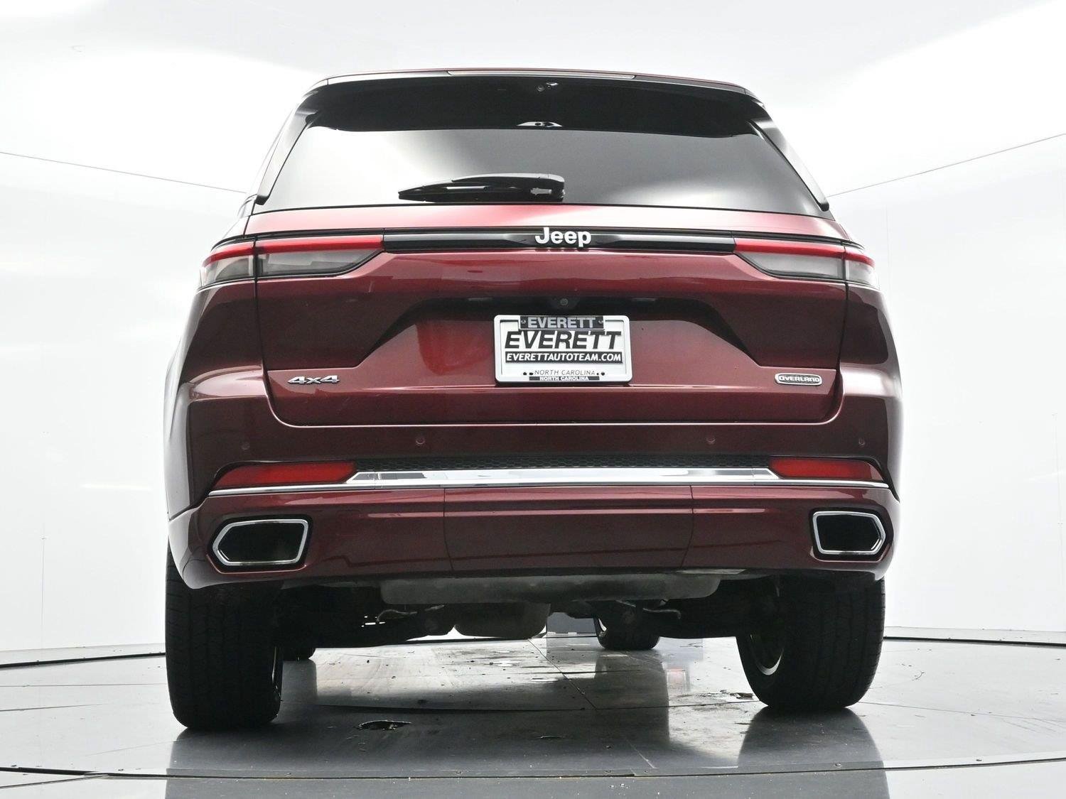 Used 2022 Velvet Red Pearlcoat Jeep Overland image 47
