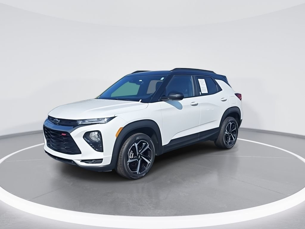 Used 2022 White Chevrolet RS image 4