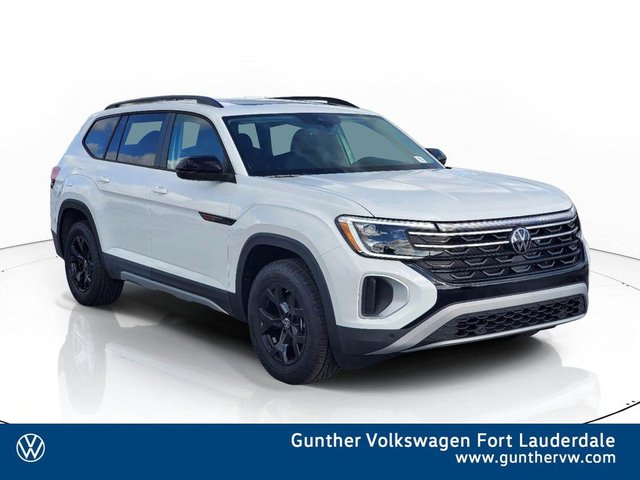 2024 Volkswagen Atlas 2.0T Peak Edition SEL