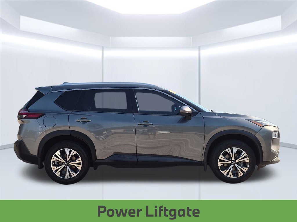 Used 2021 Gray Nissan SV image 9