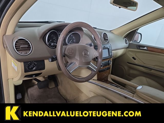 Used 2009 Black Mercedes-Benz ML 350 image 3