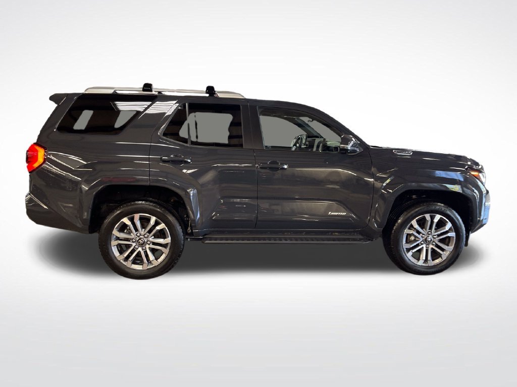 Certified Used 2025  Toyota Limited image 6