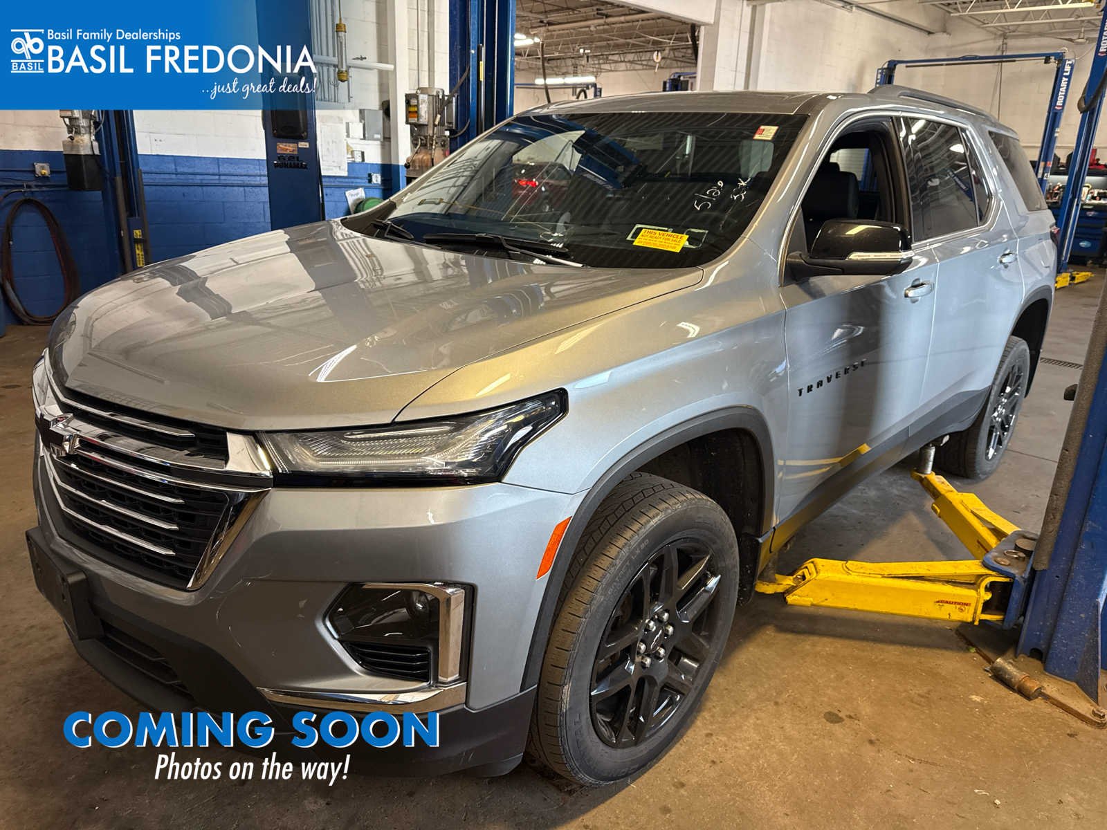 2023 Chevrolet Traverse AWD 3LT's photo