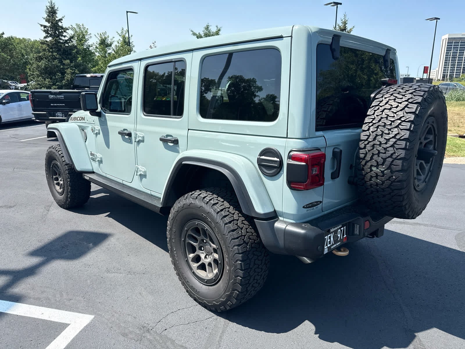 Used 2023 Earl Clearcoat Jeep Rubicon 392 image 3