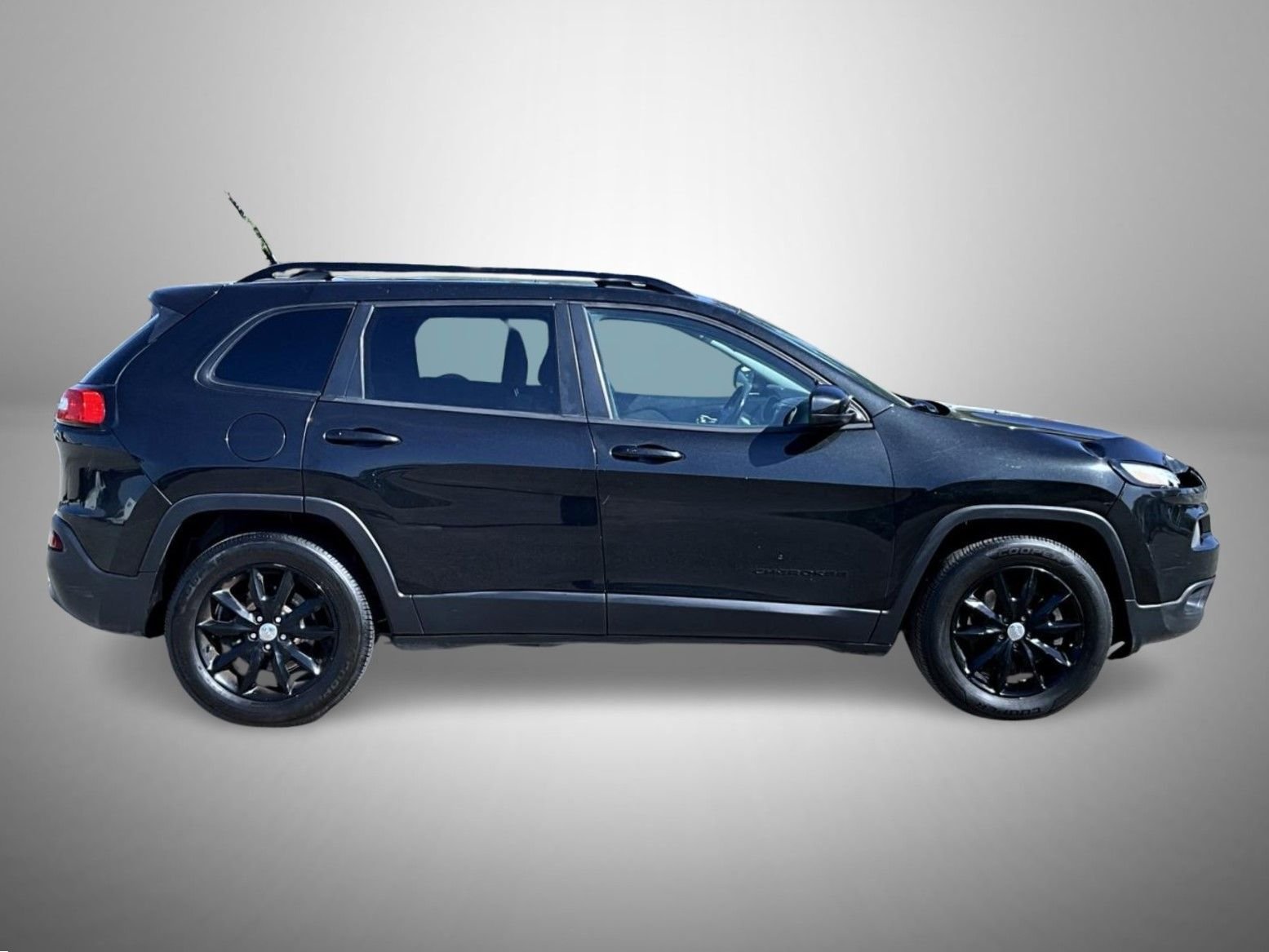 Used 2014 Black Jeep Latitude image 4
