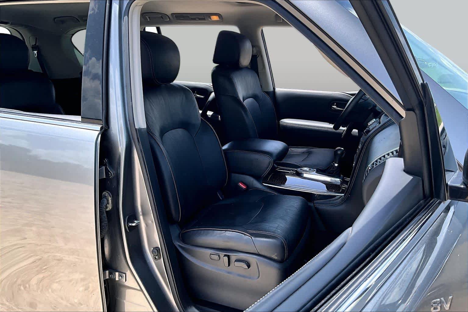 Used 2017 Gun Metallic Nissan Platinum image 8