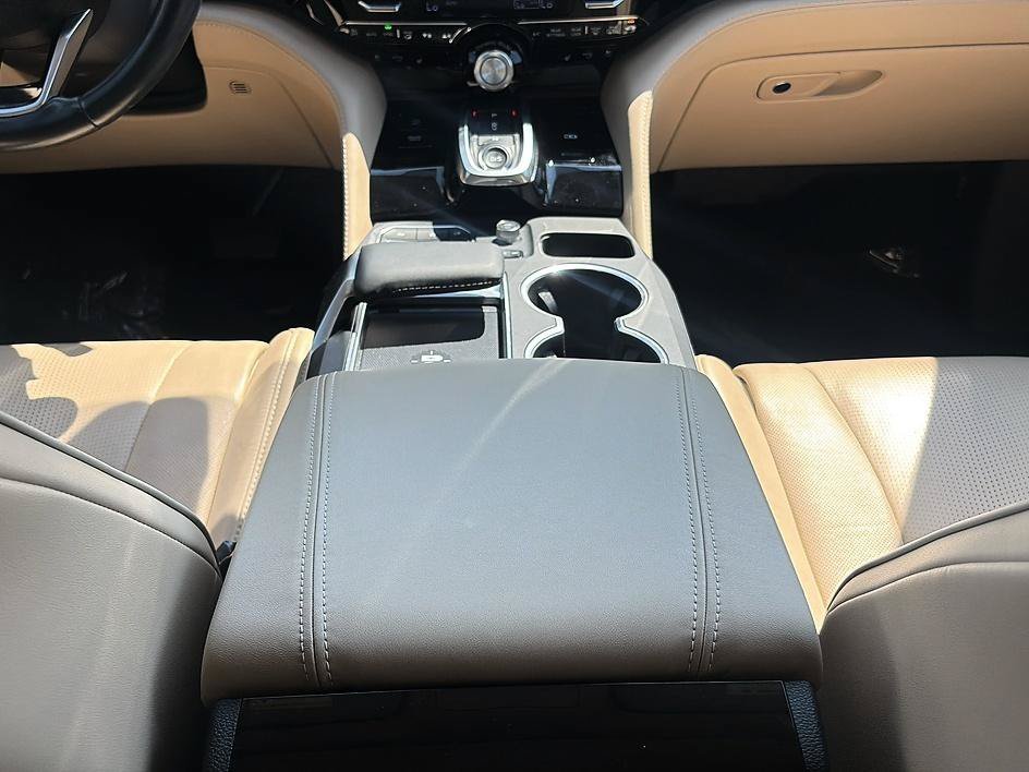 Used 2022 Platinum White Acura w/Advance Package image 25