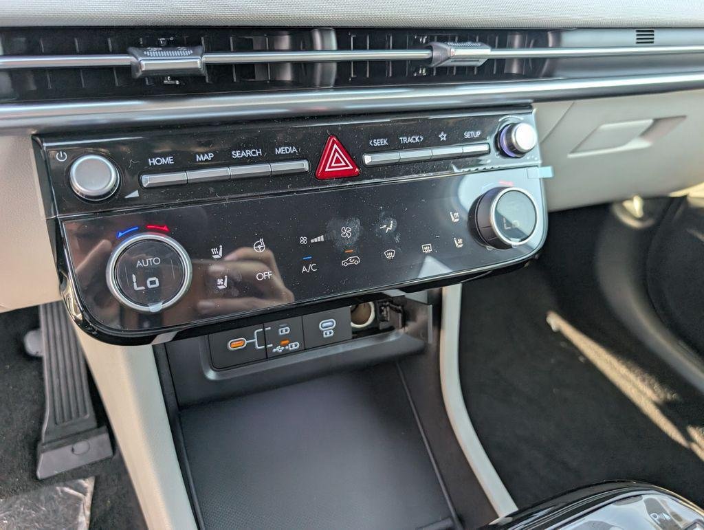 2025 Hyundai Tucson Limited - Photo 10