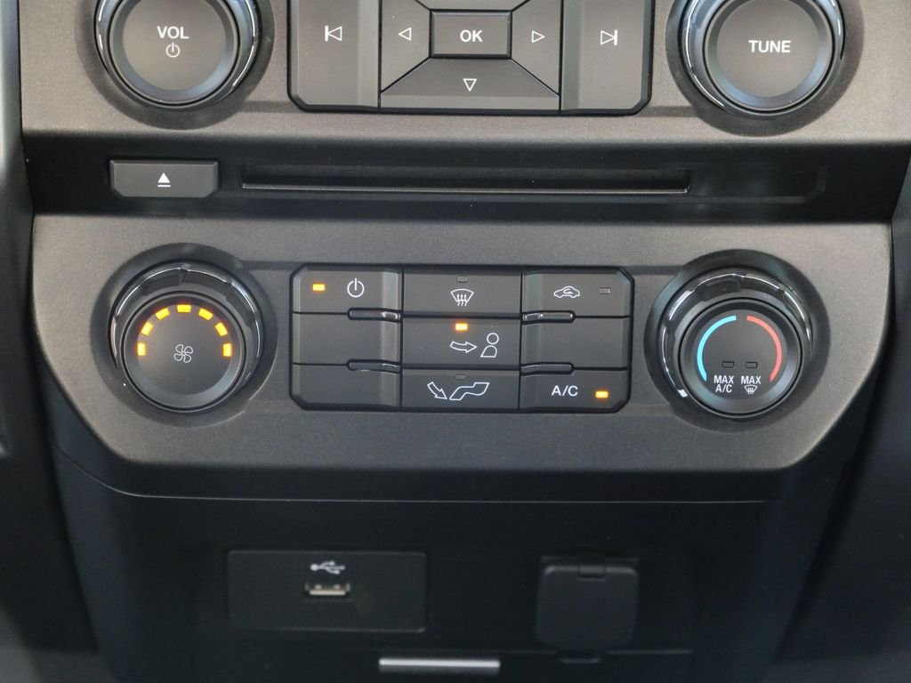 Used 2018 Red Ford Lariat image 18