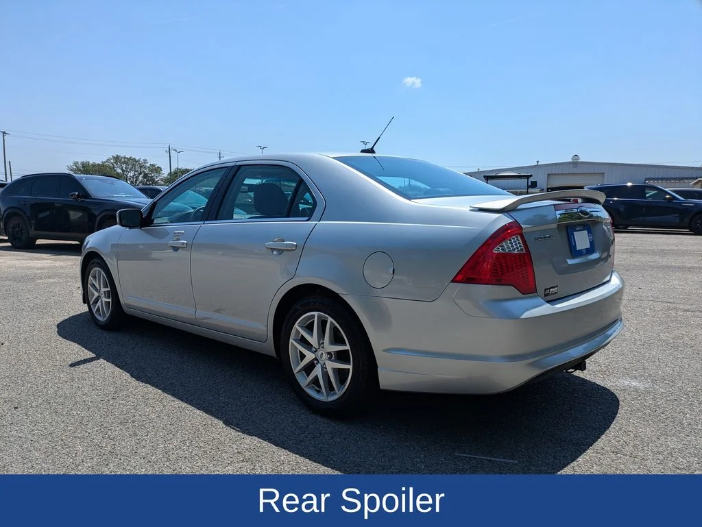 Used 2010 Brilliant Silver Metallic Ford SEL image 6