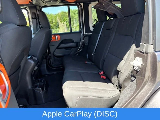 Used 2018 Gray Jeep Sahara 4x4 image 13