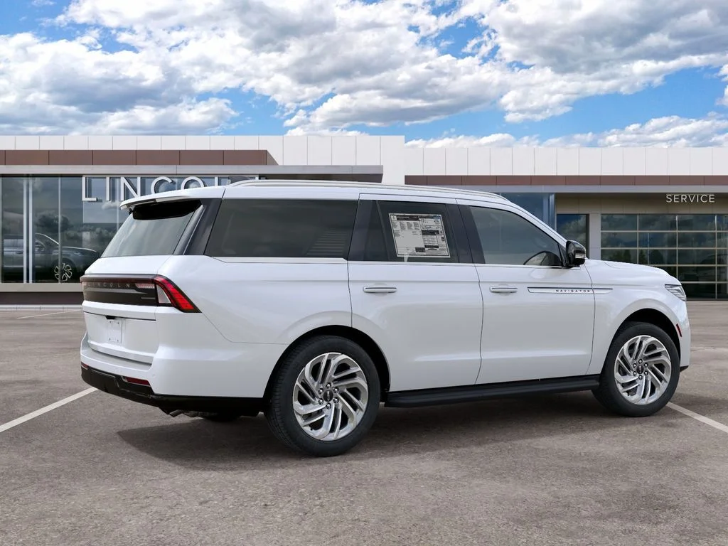 New 2027 Pristine White Metallic Tri-Coat Lincoln Premiere image 7