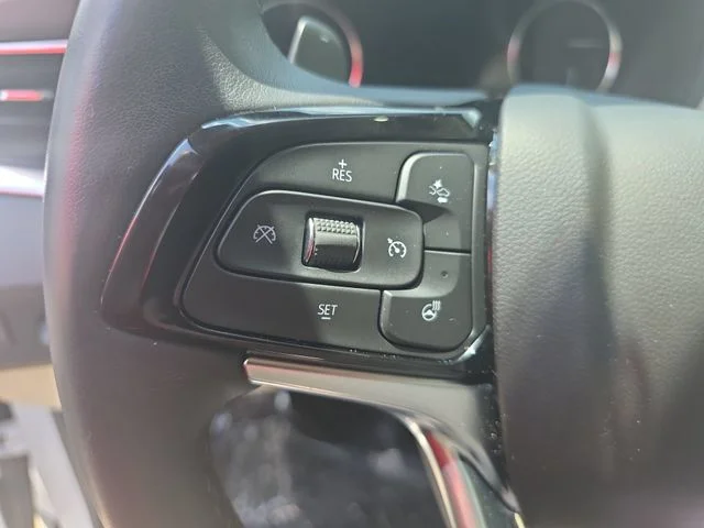 Used 2023 White Buick Avenir image 19