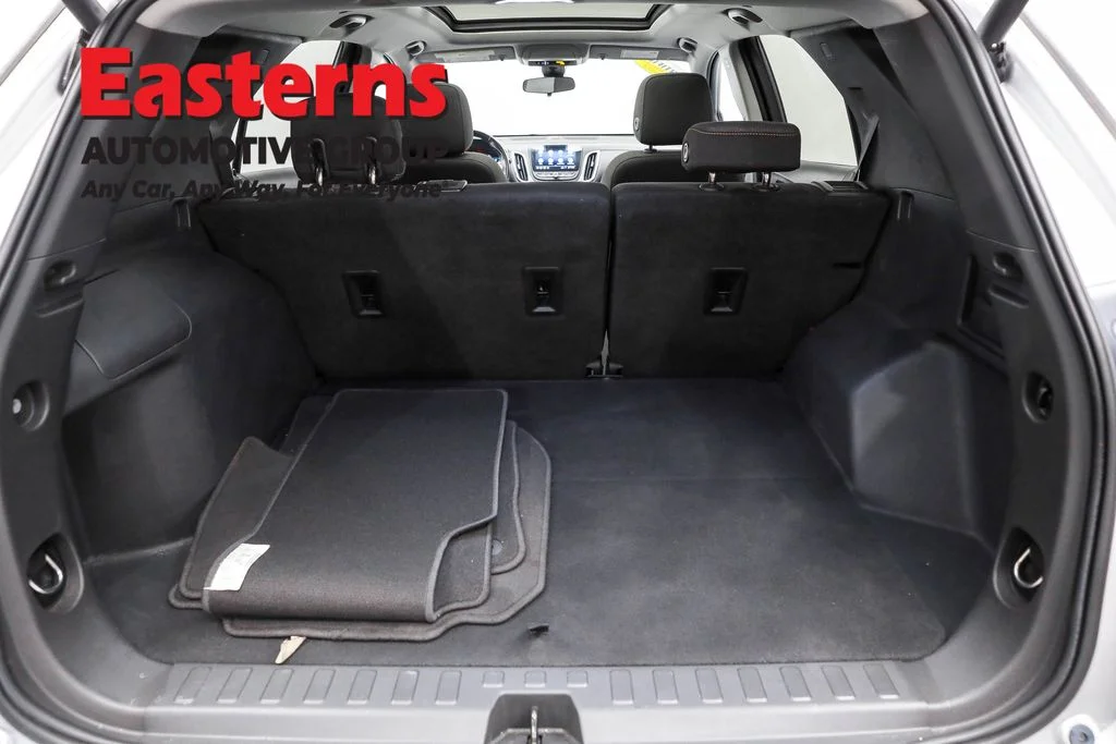 Used 2020 Silver Chevrolet LT image 9