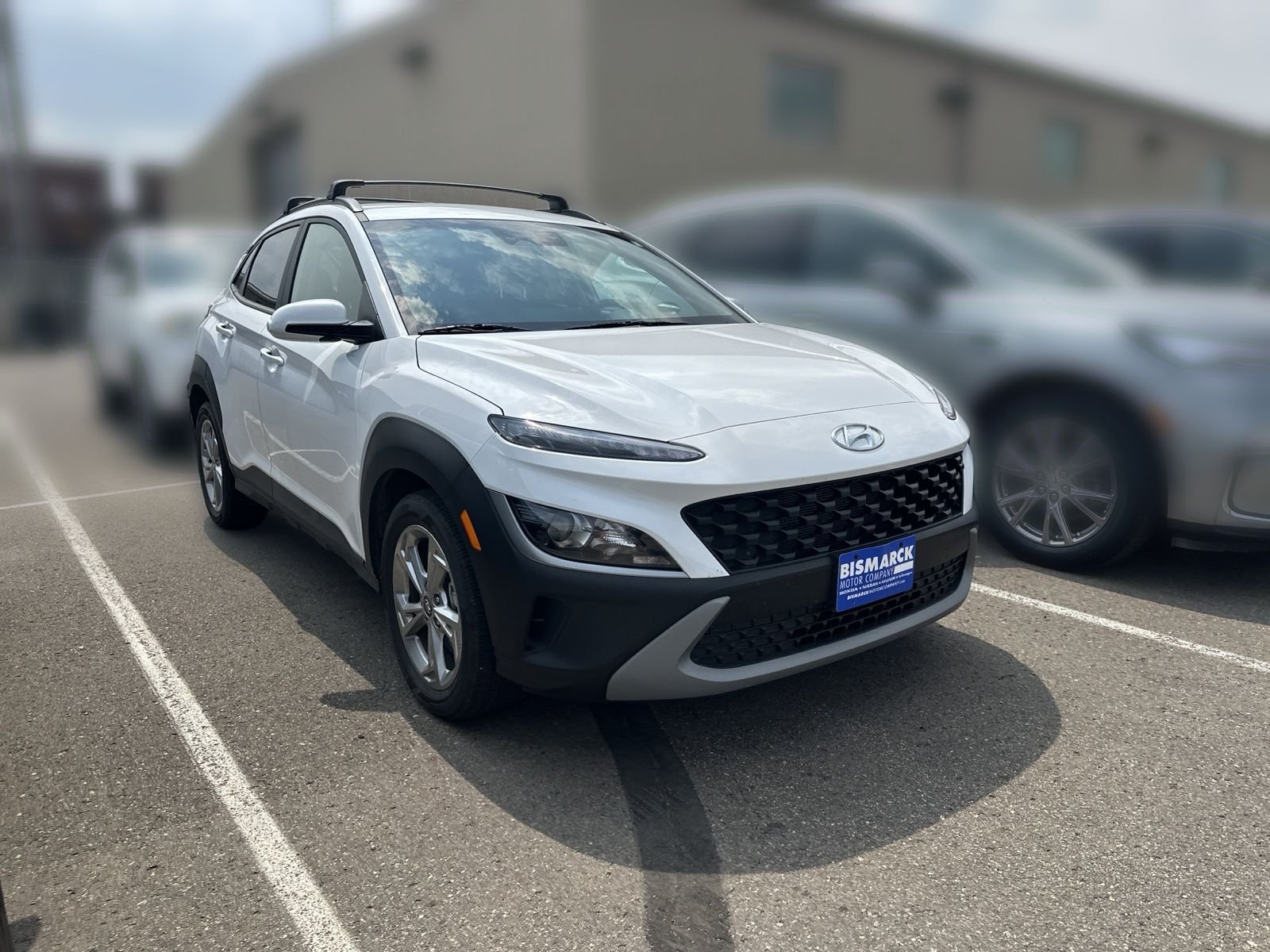 Certified Used 2023 White Hyundai SEL image 2