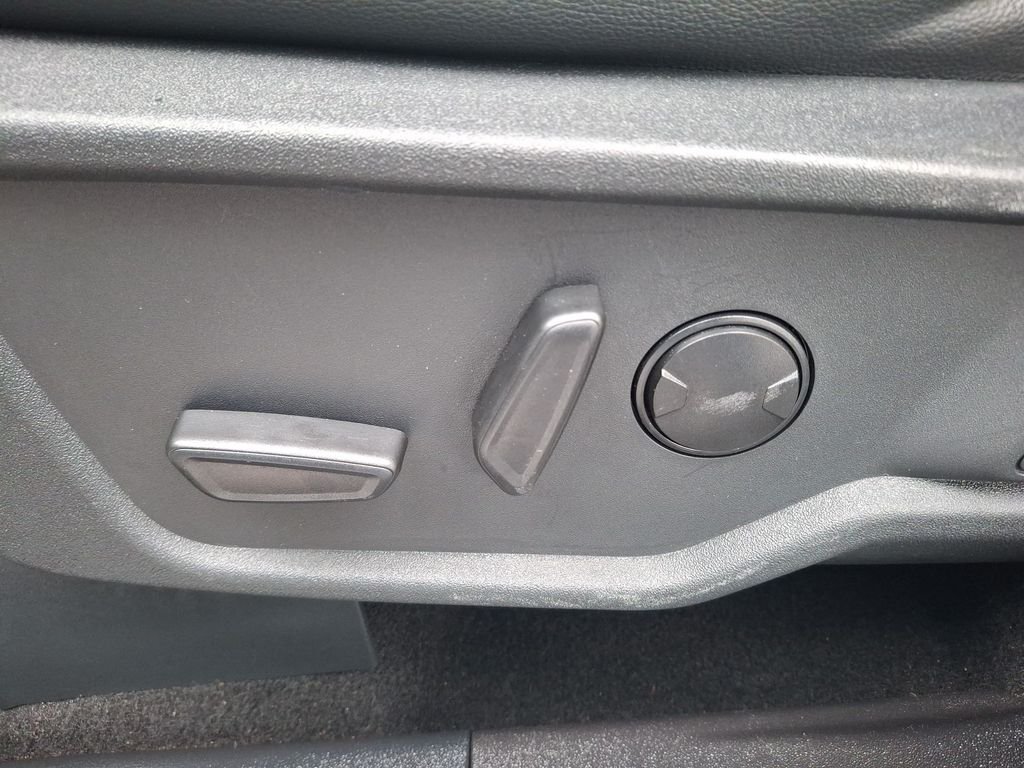 Used 2023 White Ford Wildtrak image 14