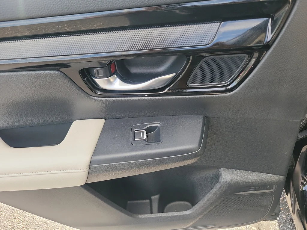 Certified Used 2025 BLACK Honda EX-L image 15