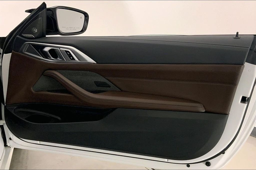 Used 2025 Mineral White Metallic BMW  image 25