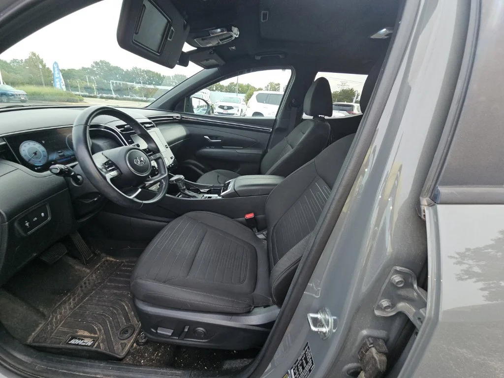 Used 2022 Gray Hyundai SEL Premium image 13