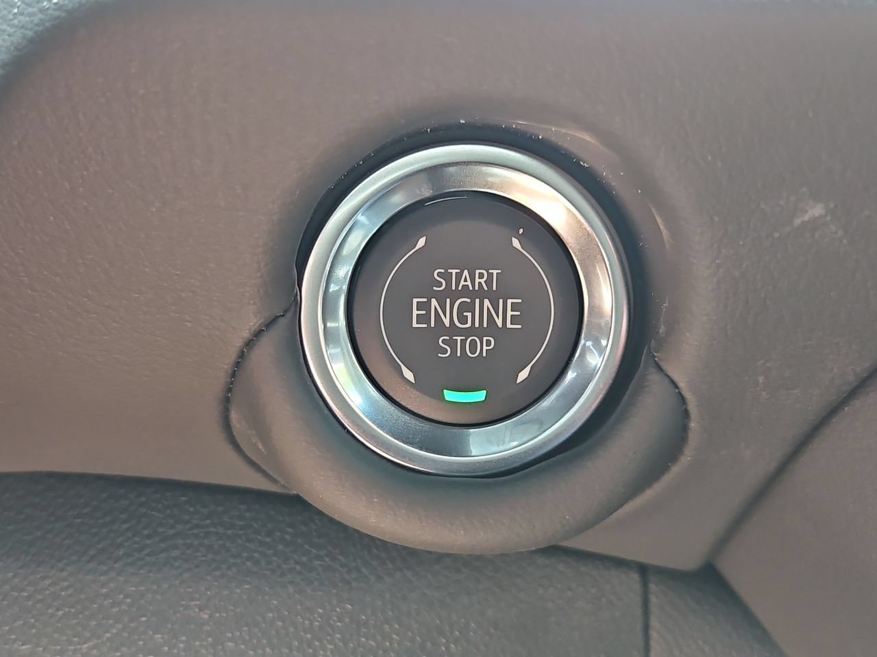 2026 Chevrolet Suburban LS - Photo 17