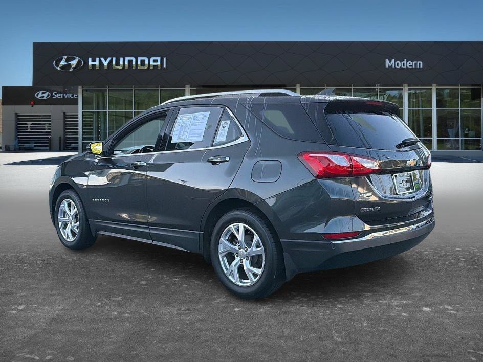Used 2019 Nightfall Gray Metallic Chevrolet Premier image 5