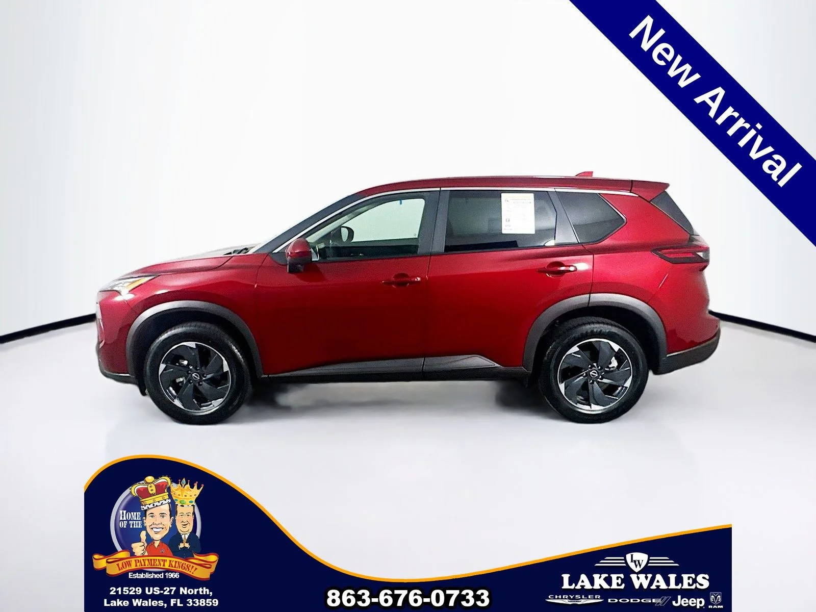 Used 2025 Red Nissan SV image 4