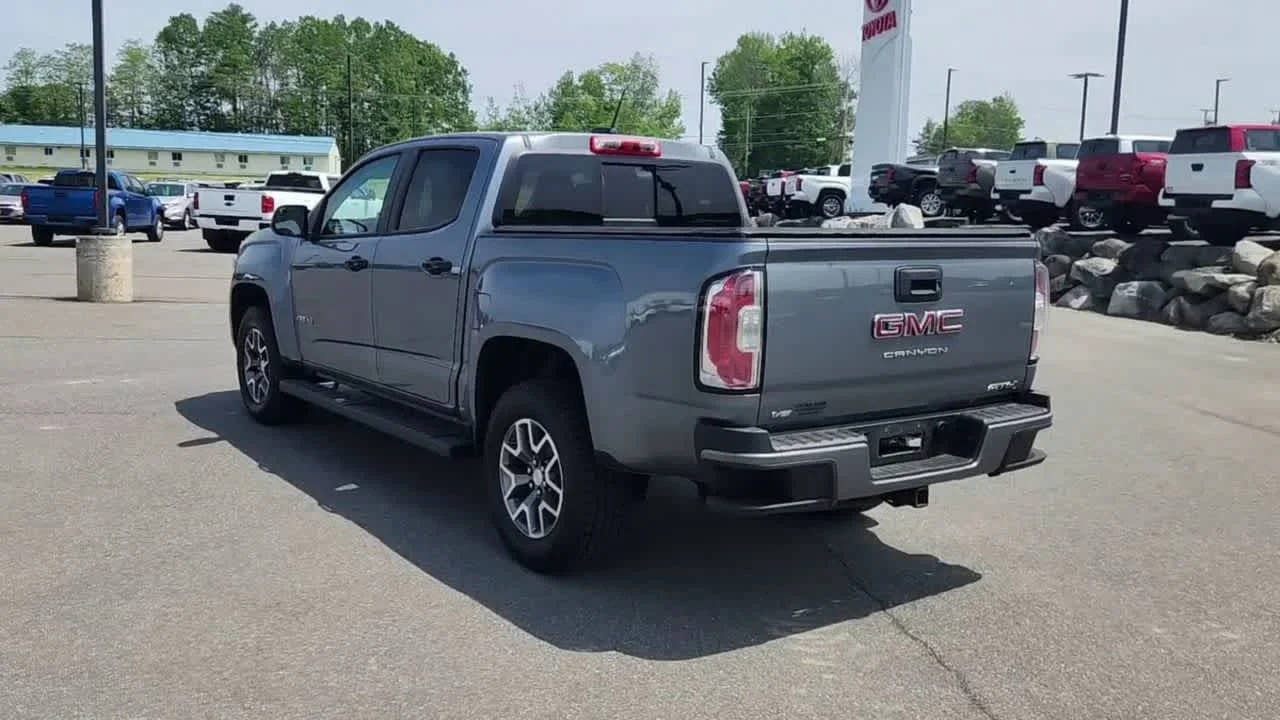 Used 2022 Satin Steel Metallic GMC AT4 - Cloth image 6