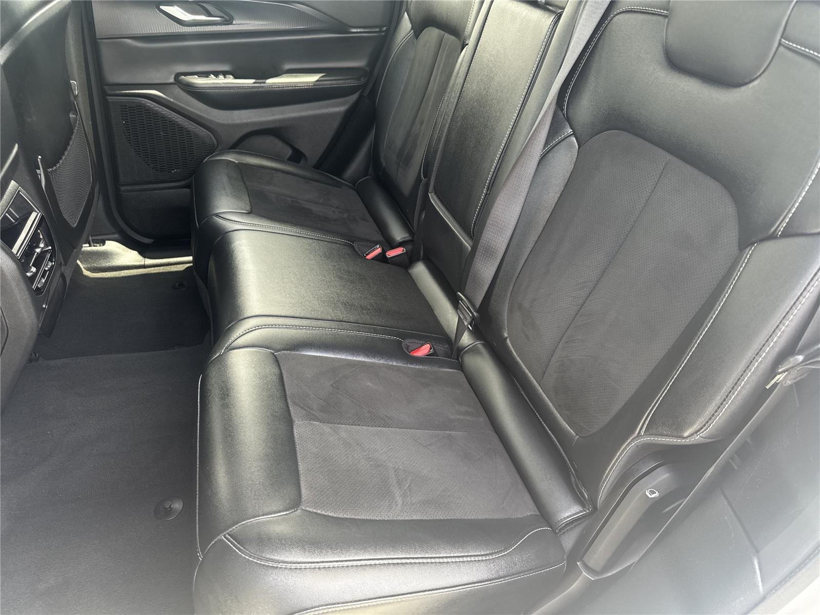 Used 2023 Bright White Clearcoat Jeep Altitude image 31