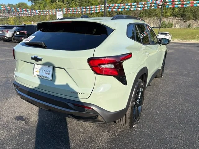 New 2026 Cacti Green Chevrolet ACTIV image 3