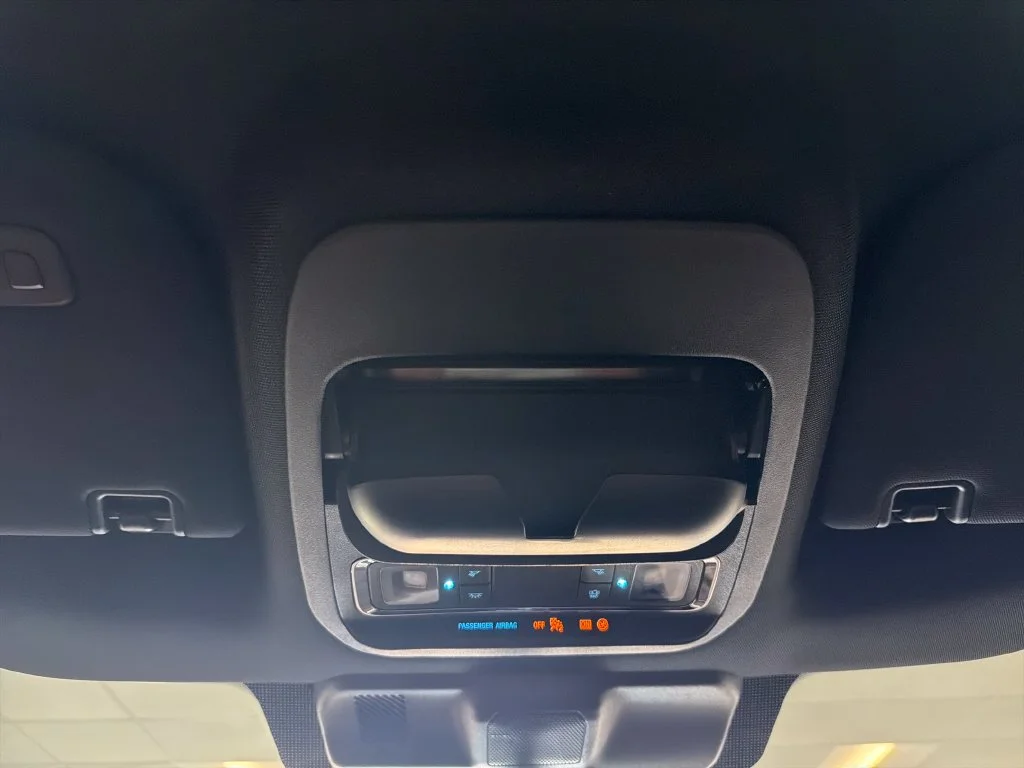Used 2025 White Ford Lariat image 17